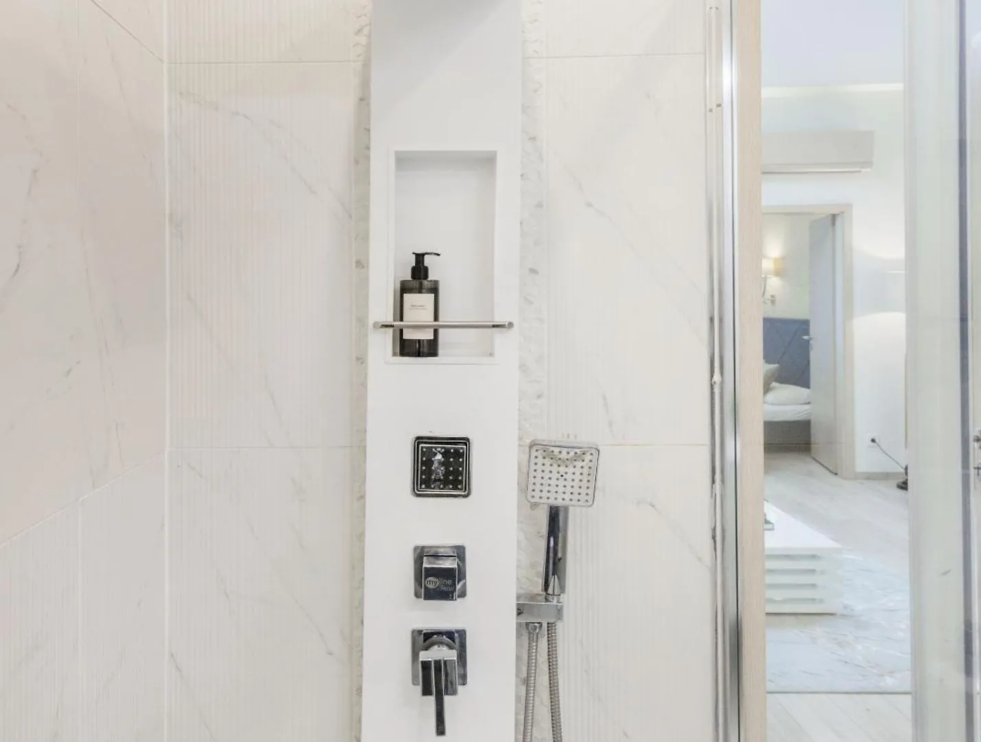Designer Luxury Home Next To Dohany Synagogue With Balcony 布达佩斯 公寓