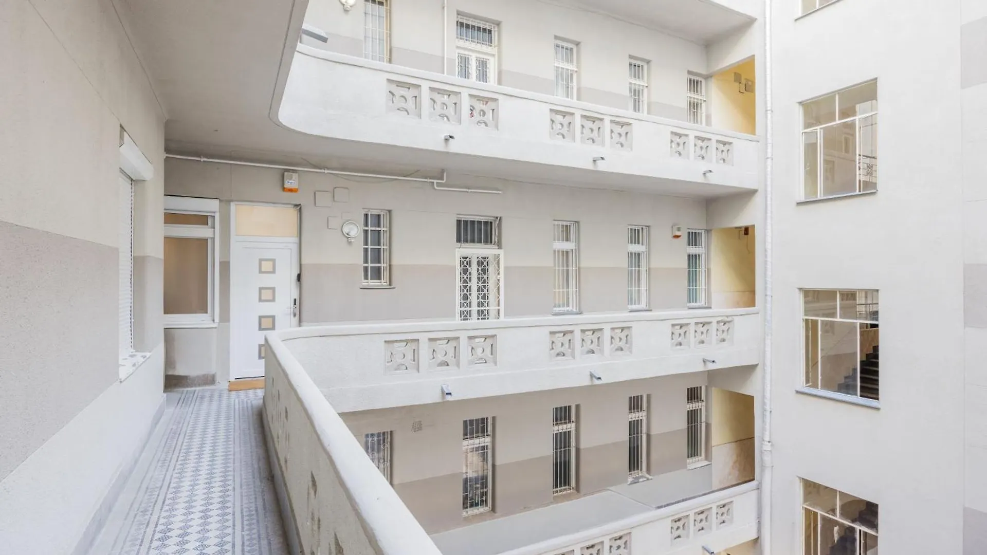 Designer Luxury Home Next To Dohany Synagogue With Balcony Budapešť Apartmán